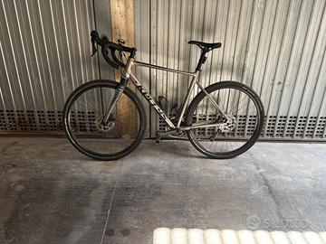 Bicicletta gravel Kelly's soot 50 misura L tg 56