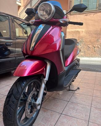 Beverly tourer 300 i.e.
