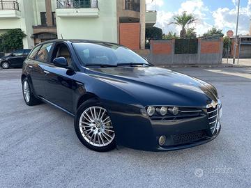 Alfa Romeo 159 1.9 JTDm 150cv in