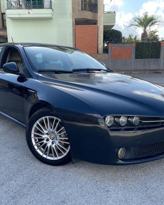 Alfa Romeo 159 1.9 JTDm 150cv in