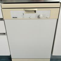 Lavastoviglie miele funzionante