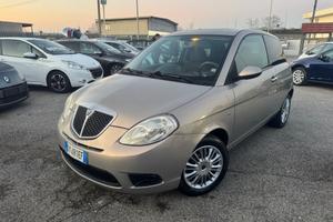 Lancia Ypsilon 1.3 MJT 75 CV Oro