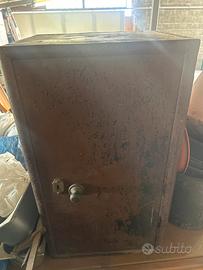 Casaaforte legno Antica