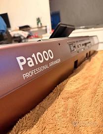 Tastiera Korg Pa1000