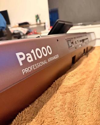 Tastiera Korg Pa1000