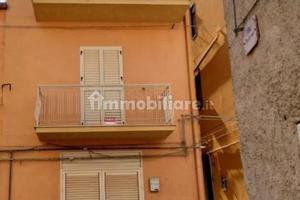 Casa indipendente su più piani