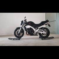 Suzuki GSR 600 (2006–2011) 