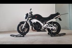 Suzuki GSR 600 (2006–2011) 