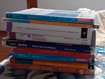 libri "Vittorino da Feltre" (TA) I-II anno