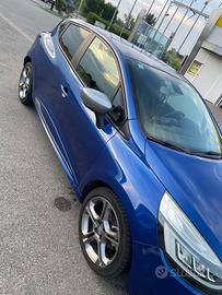 Renault Clio 1.5 Gt Line 110 cv