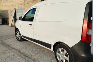 furgone dacia dokker 