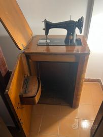 Macchina da cucire singer anni 50 con mobiletto