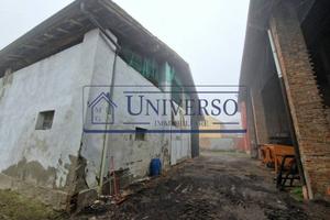 Immobile di 600 m² a Voghera