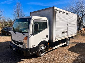 Nissan Cabstar patente C