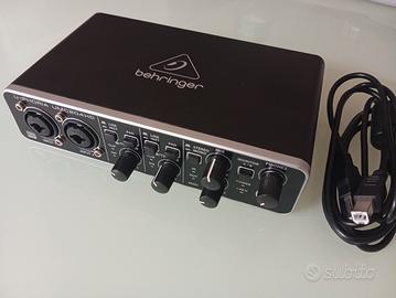Scheda audio BEHRINGER UMC204HD