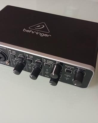 Scheda audio BEHRINGER UMC204HD