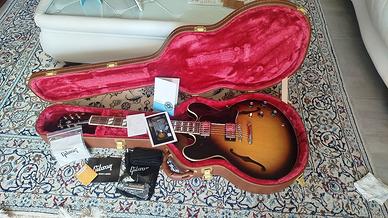  Gibson es 345 ( 335 comprata a novembre 2025)