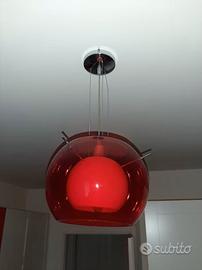 Lampadario a soffitto rosso e acciaio