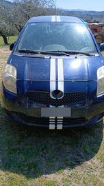 TOYOTA YARIS 2006 - 157000 KM