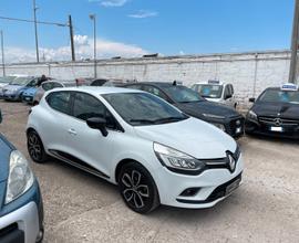 RENAULT Clio 900 Full Led Navi "48.000KM"- 2019