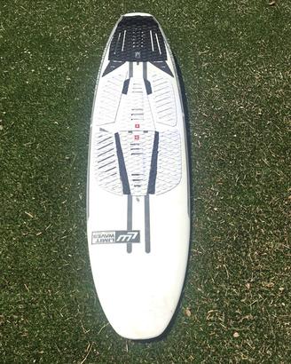 Kitesurf strapless limits wawes