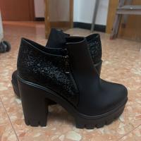 stivaletti con brillantini