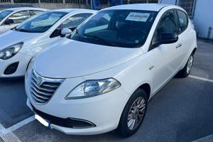 Lancia Ypsilon 0.9 TwinAir 85 CV 5 porte Meta...