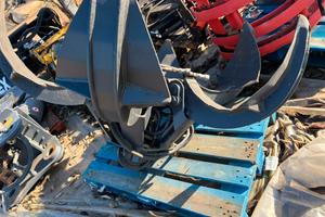 A157 - Polipo idraulico per escavatore