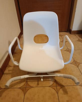 sedia girevole per vasca da bagno
