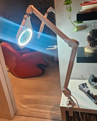 Lente d'ingrandimento LED con morsetto