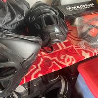 Nr.2 Caschetti di protezione Krav M.