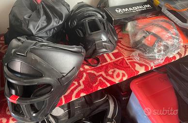 Nr.2 Caschetti di protezione Krav M.