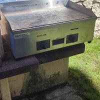 barbecue piastra professionale