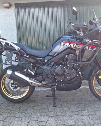 Honda Transalp 750  2025