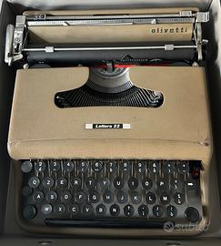 Macchina per scrivere vintage Olivetti Lettera 22