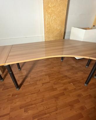 Arredo ufficio scrivania, tavolo, armadi, sedie