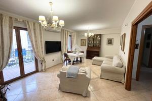 4 LOCALI A POLLENA TROCCHIA