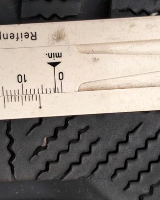 Due gomme invernali 205/55/16