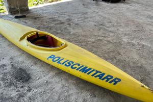 Canoa Poliscimitarr
