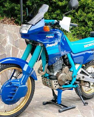 Honda NX 650 Dominator -