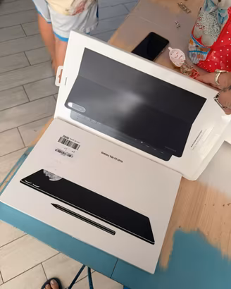 Samsung Galaxy tab s11 ultra + keyboard