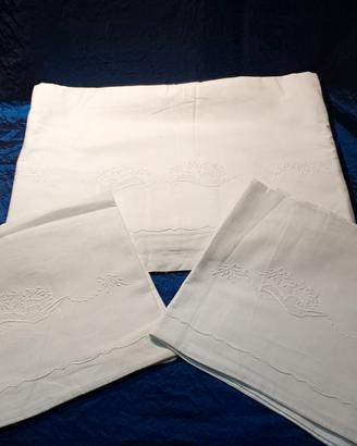 Lenzuola Matrimoniali Lino Intaglio Ricamo a mano