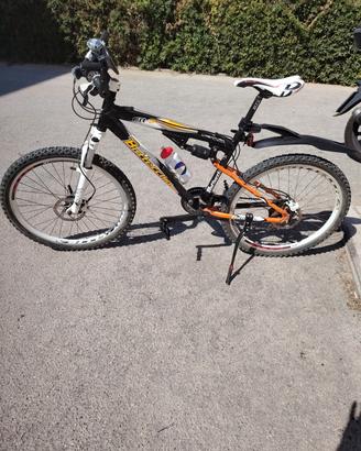   Bicicletta MTB 