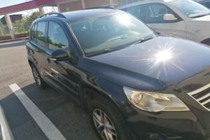Auto  tiguan