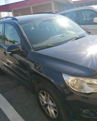 Auto  tiguan