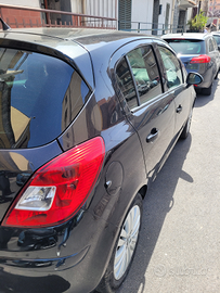 Opel. Corsa. 1.2 benzina. Gpl