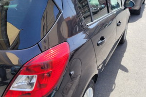 Opel. Corsa. 1.2 benzina. Gpl