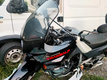 Honda Transalp 600 v rally touring