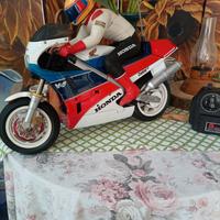 Honda RC30