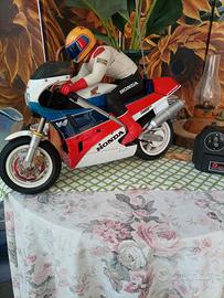 Honda RC30